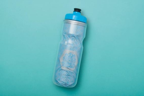 Bike Radars top 8 water bottle featuring the Passport Frostbright bottle 