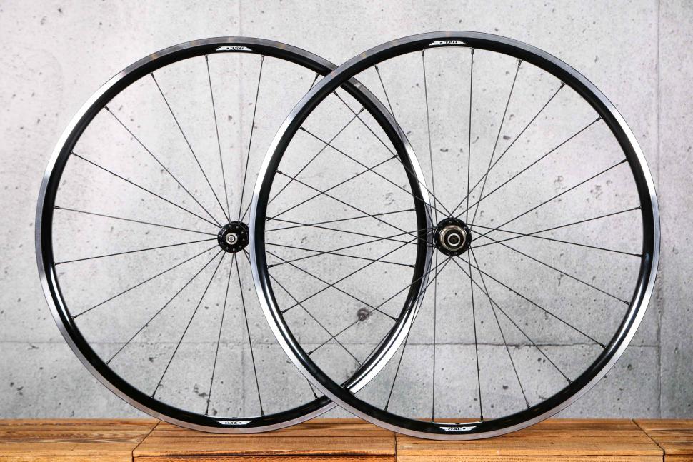 Road.CC offer their thoughts on the Halo Whiteline Wheelset!