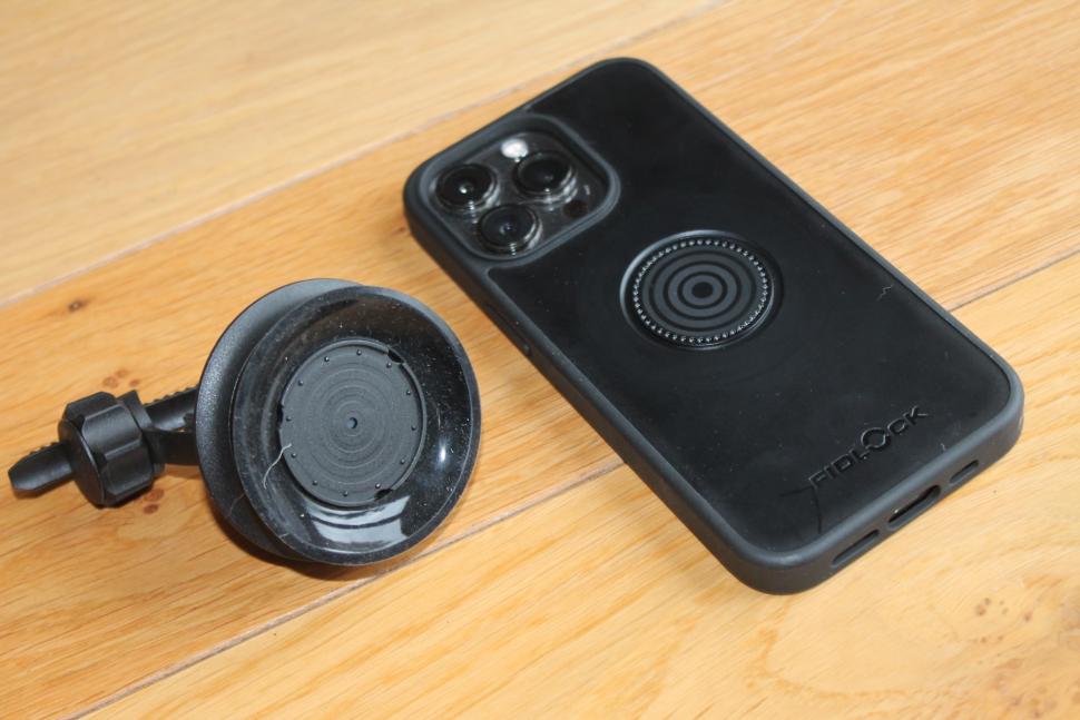 Fidlock Vacuum Phone Case & Base Review